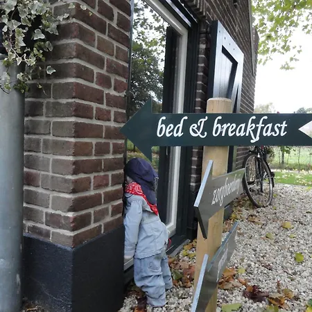 Bed & Breakfast De Willemshoeve 2*
