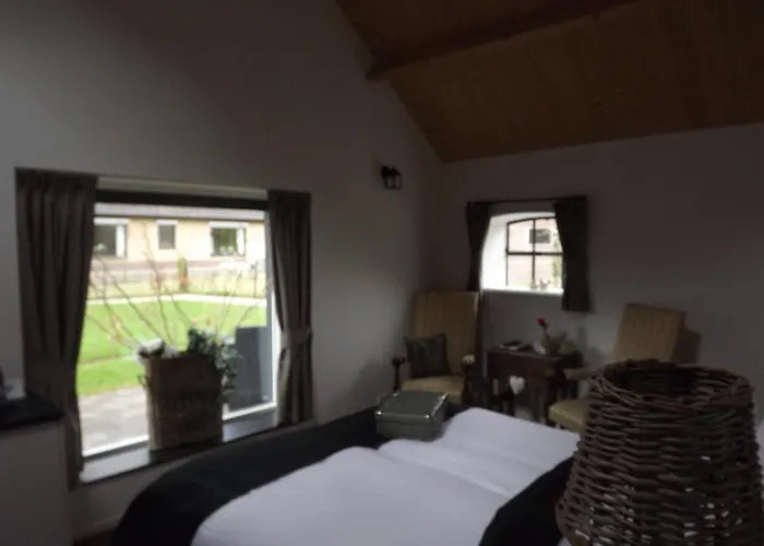 Bed & Breakfast De Willemshoeve 3*